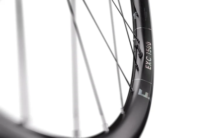 Roda Traseira DT SWISS EXC 1500 CLASSIC 30 mm 27.5" 12x148 mm - Image 3